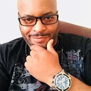 Meet your Posher, Latravis